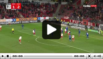 Heerlijke goal: Boëtius doet goed presterend Leverkusen veel pijn 