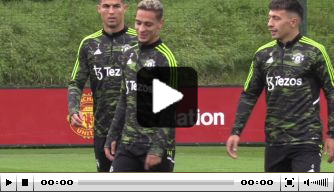 Video: Kou uit de lucht: Ronaldo en Ten Hag dollen met elkaar