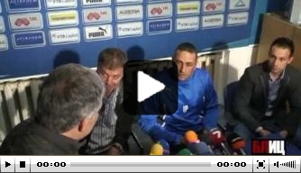 Video: Levski Sofia-fans jagen trainer weg